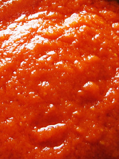 Una foto de Salsa de tomate casera ligera