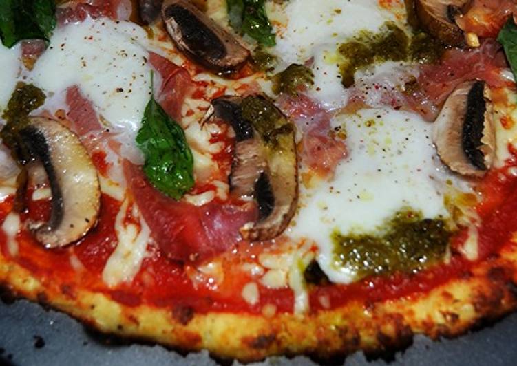 Pizza fitness con base de atún