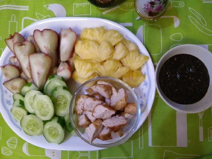 Cara Gampang Menyiapkan Resep Rujak Petis Buah yang Lezat Sekali Anti Ribet, Bikin Ngiler