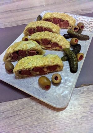 Φωτογραφία της συνταγής Λουκανικόπιτα triplo super γρήγορη, super χορταστική🌭🧀🍅