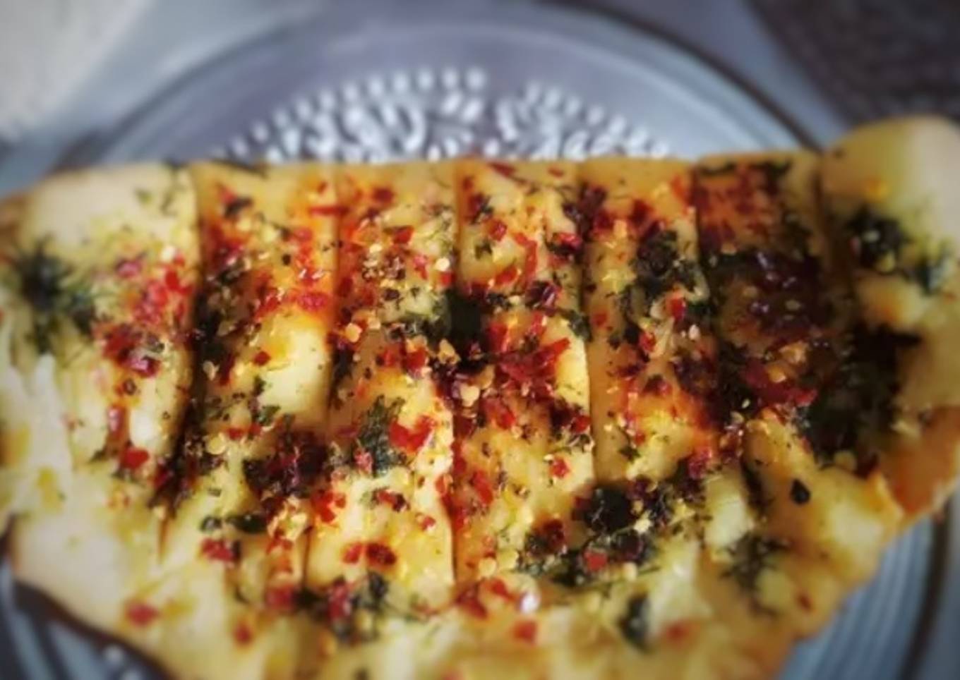 Stuffed garlic bread