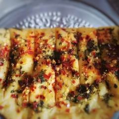 A picture of Stuffed garlic bread.