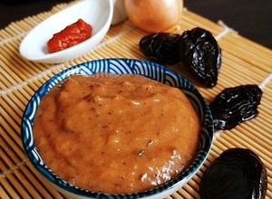 Une photo de Sauce pruneaux harissa
