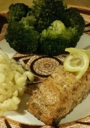 A picture of Lemon Pepper Salmon.