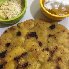 A picture of Makki ki roti.