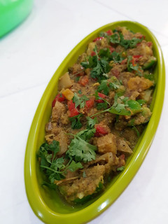A picture of Thai green curry.