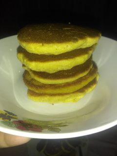 Una foto de Panqueques de harina de maíz y avena