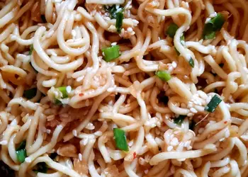 Masakan Populer Sesame Ramen Noodle Sedap Nikmat