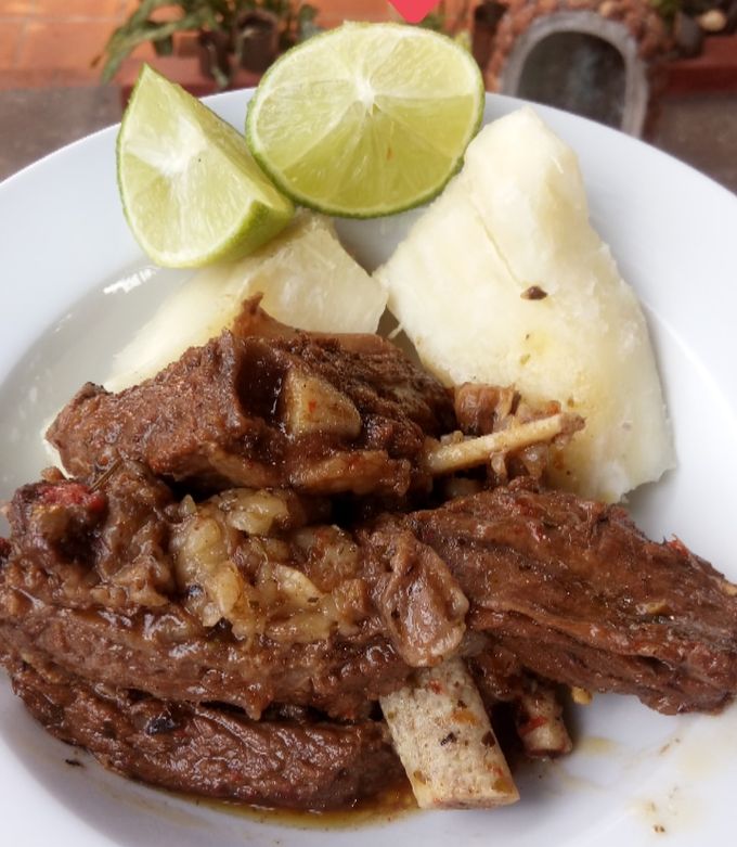 Una foto de Asado de costilla vacuna a la olla