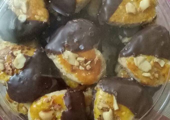 Kue kacang coklat