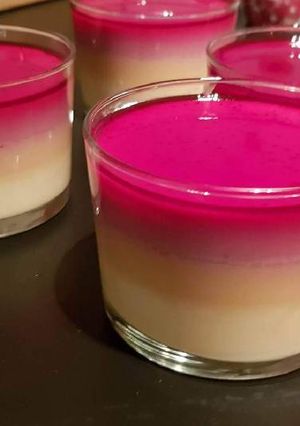 Színes Panna Cotta recept fotója