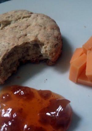 A picture of Whole Wheat- Buttermilk Scone (Weight Watchers).
