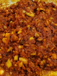 தக்காளி பூண்டு தொக்கு(tomato garlic thokku recipe in tamil) செய்முறை முக்கிய புகைப்படம்