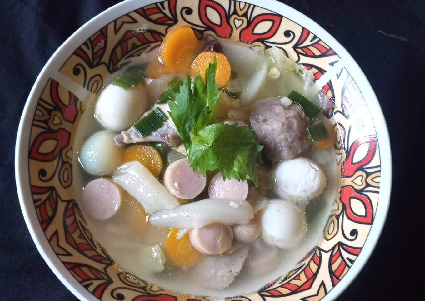 70. Soup Bakso, telur puyuh dan sosis