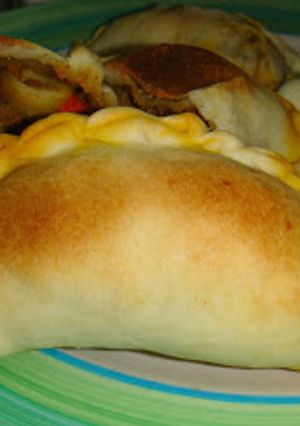 Una foto de Masa tapas de empanadas tipo criolla