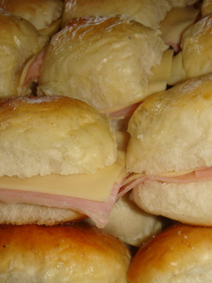 Una foto de Pancitos Chips (pan de viena)
