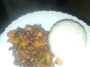 A picture of stew with only tomato paste
