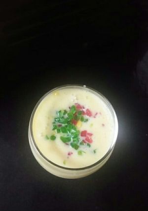 A picture of Mango Shake with tutti fruity.