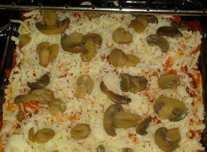 Una foto de Lasaña de carne con champiñones