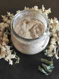 Zucchero di canna integrale aromatizzato ai fiori di acacia