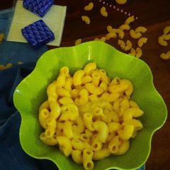 A picture of Mac and Cheese Desi style.