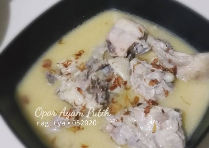 Opor Ayam Putih