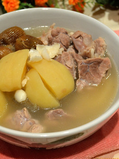 蘋果百合瘦肉湯 的食譜成品照片