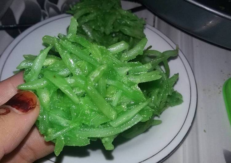Ampyang kelapa hijau