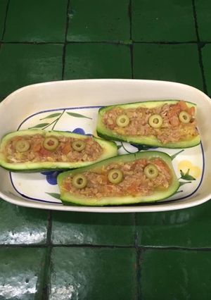 Una foto de Calabacitas rellenas de atún