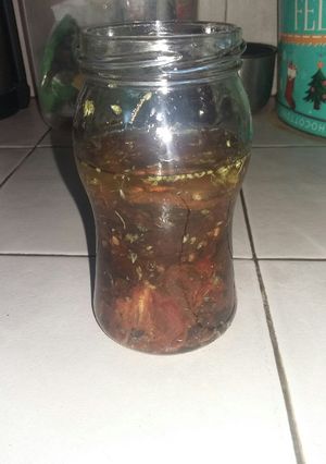 Una foto de Tomates secos en aceite 🍅
