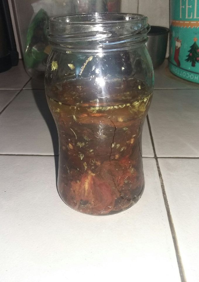 Una foto de Tomates secos en aceite 🍅