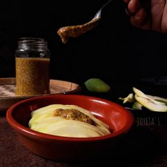 A picture of Kasundhi (musterd sauce).