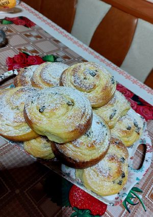 O poză a rețetei Melcișori cu brânză de vaci și stafide.