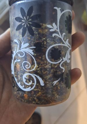 A picture of Fruit and spice spices.