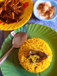 વઘારેલા ભાત (Vagharela Bhat Recipe In Gujarati) રેસીપી મુખ્ય ફોટો