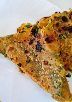 मेथी पराठा (methi paratha recipe in Hindi) रेसिपी मुख्य फोटो