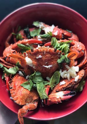 A picture of Butter garlic crab.