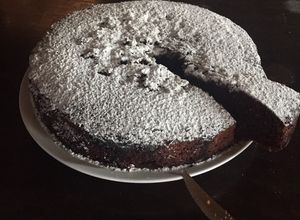 Una foto de Torta de chocolate licuada 🍫 fácil y económica ✨