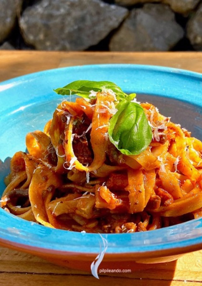 Una foto de Pasta boloñesa express (truco genial) 👌🏻