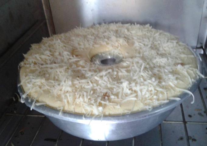 Bagaimana Menyiapkan Bolu Singkong Keju, Lezat Sekali