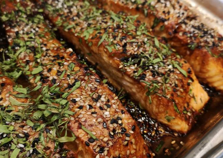 Recipe of Super Quick Homemade Grilled marinated salmon with Tarragon herb