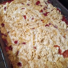 A picture of Cherry Peach Dump Cake.