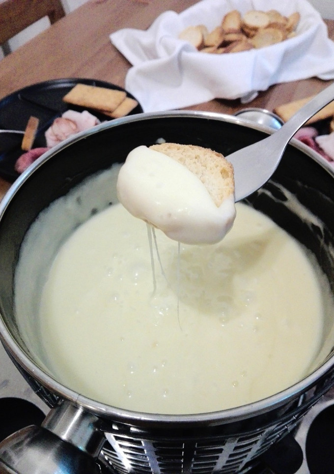 Una foto de Fondue de queso