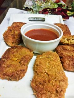 চিকেন উইথ ম্যাগি কাটলেট (chicken with Maggi cutlet recipe in Bengali) রেসিপির প্রধান ছবি