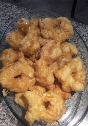 Una foto de Buñuelos con miel de caña