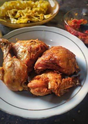 Foto resep Ayam goreng serundeng simpel