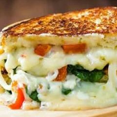 A picture of Veggies mayo toast.