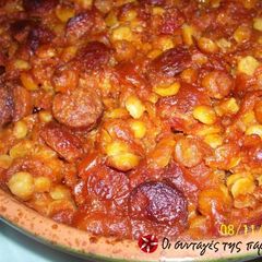 Chickpeas with country sausage A picture of Chickpeas with country sausage.