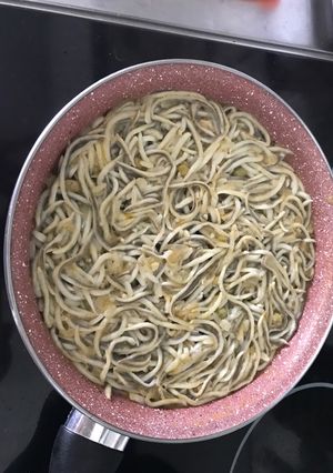 Una foto de Arroz con gulas