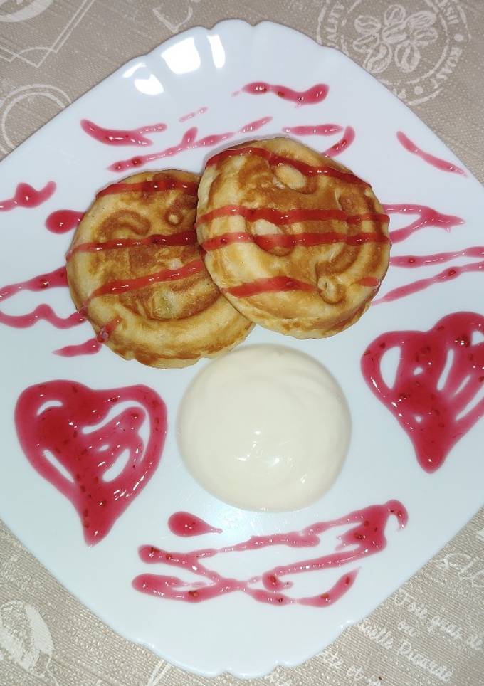 Оладки дріжджові з яблуками😋